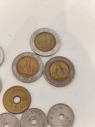 Lote monedas Asia y África