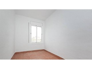 Piso en venta en Creu de Barberà en Sabadell