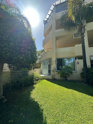 Piso en venta en Bahía de Marbella en Marbella
