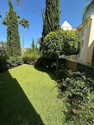 Piso en venta en Bahía de Marbella en Marbella