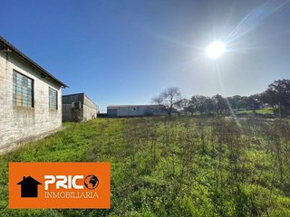 Nave industrial en venta en Centro en Cáceres