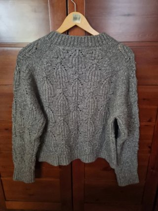 Jersey grueso cuello alto gris