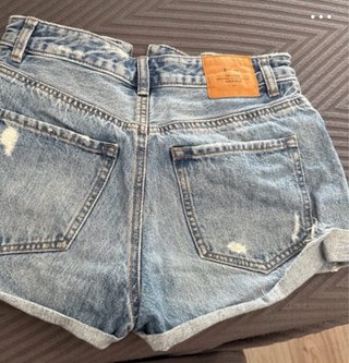 Falda vaquera y pantalón talla 34 y verde xs