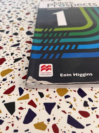 FUTURE PROSPECTS 1 Student's book: libro de tex...