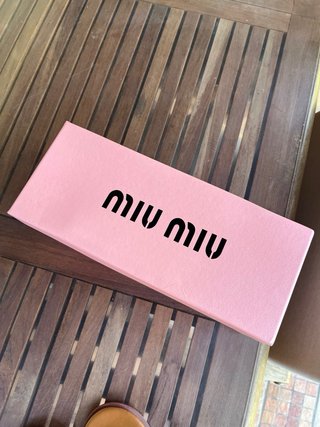 Sandalias Miu Miu Beige y Marrón