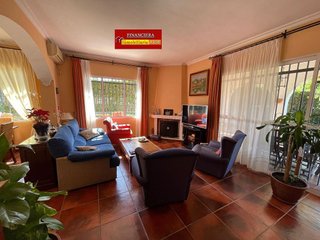 Chalet en venta en Oromana en Alcalá de Guadaira