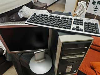 Antico computer Compaq in vendita