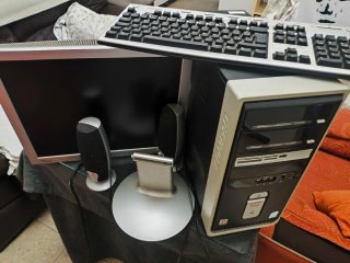 Antico computer Compaq in vendita
