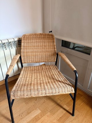 Sillón mimbre estructura metálica