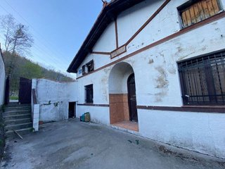 Chalet en venta en Eibar