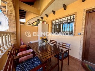 Casa adosada en venta en Urbanizaciones en Guardamar del Segura