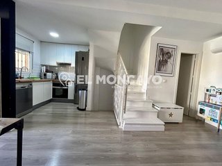 Casa adosada en venta en Urbanizaciones en Guardamar del Segura