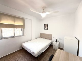 Piso en venta en En Corts en Valencia