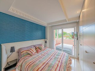 Piso en venta en Los Naranjos en Marbella