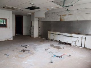 Local comercial en venta en La Floresta - Les Planes en Sant Cugat del Vallès
