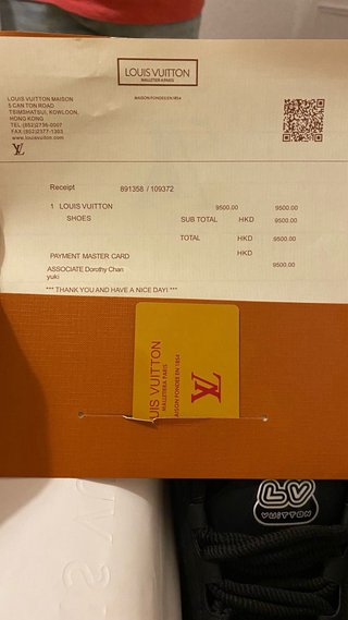 Deportivas Louis Vuitton Negras y Blancas