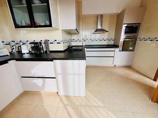 Casa pareada en venta en Zona el Higuerón en Benalmádena