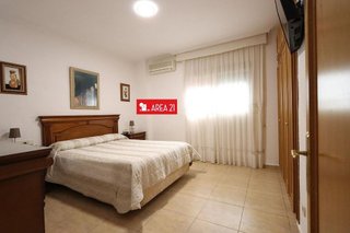 Chalet en venta en Núcleo Urbano en Pobla de Vallbona (la)