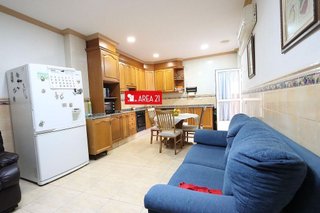 Chalet en venta en Núcleo Urbano en Pobla de Vallbona (la)