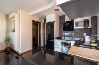 Ático en venta en Los Cármenes en Madrid