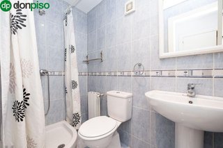 Piso en venta en Camino de Ronda - Rosaleda en Granada