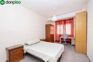 Piso en venta en Camino de Ronda - Rosaleda en Granada