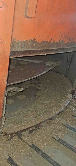 Unifeed / carro mezclador reforzado 12 m3.