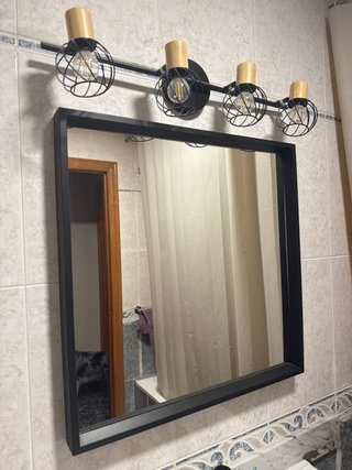 Espejo y luces Baño Negro