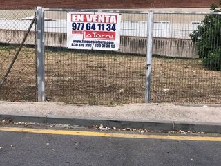 Terreno en venta en Sant Jordi-Babilonia en Torredembarra