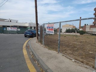 Terreno en venta en Sant Jordi-Babilonia en Torredembarra