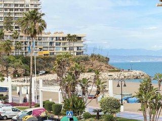 Casa pareada en venta en La Carihuela en Torremolinos