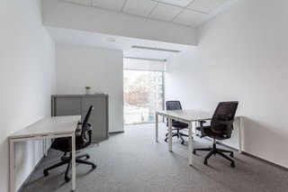 Oficina en alquiler en Nueva España en Madrid