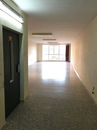 Edificio en venta en Creu de Barberà en Sabadell