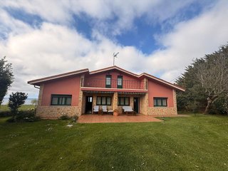 Chalet en venta en Tazones - Argüero en Villaviciosa