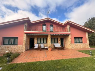 Chalet en venta en Tazones - Argüero en Villaviciosa