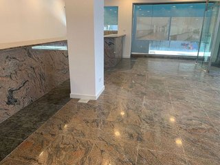 Local comercial en venta en Ricardo Soriano en Marbella