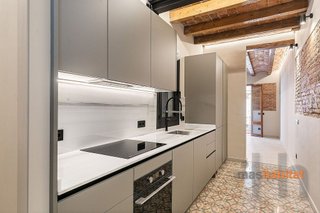 Piso en venta en El Poble Sec - Parc de Montjuïc en Barcelona