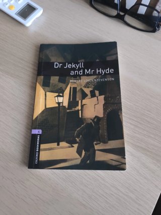 Oxford Bookworms Library: Stage 4: Dr Jekyll an...