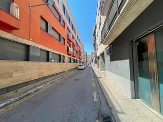 Garaje en venta en Santa Eugènia en Girona