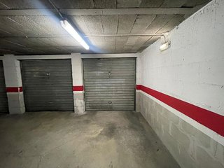 Garaje en venta en Santa Eugènia en Girona
