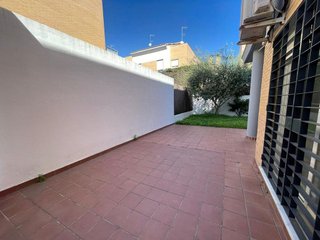 Casa pareada en venta en Zona Colegio Europa en Espartinas