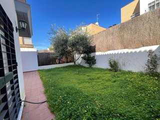 Casa pareada en venta en Zona Colegio Europa en Espartinas