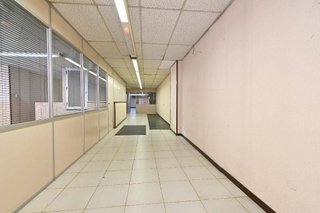 Local comercial en venta en La Font de la Guatlla en Barcelona