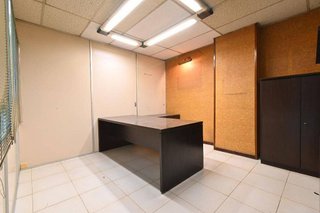 Local comercial en venta en La Font de la Guatlla en Barcelona