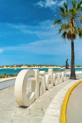 Chalet en venta en Las Lagunas - Campano en Chiclana de la Frontera