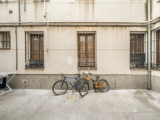 Local comercial en venta en Embajadores - Lavapiés en Madrid