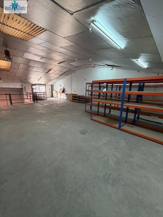 Nave industrial en venta en Santa Cruz - Industria - Polígono Campollano en Albacete