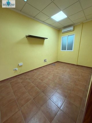 Nave industrial en venta en Santa Cruz - Industria - Polígono Campollano en Albacete