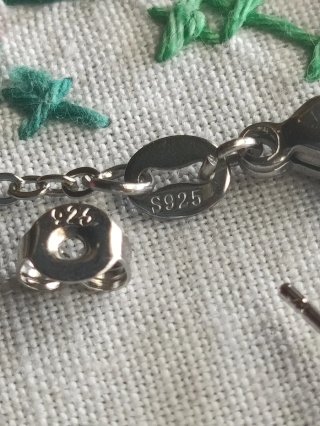 Conjunto Plata: Pendientes y Colgante Moissanita
