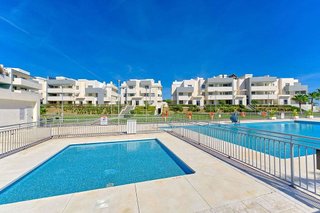 Piso en venta en Estepona Oeste - Valle Romano - Bahía Dorada en Estepona